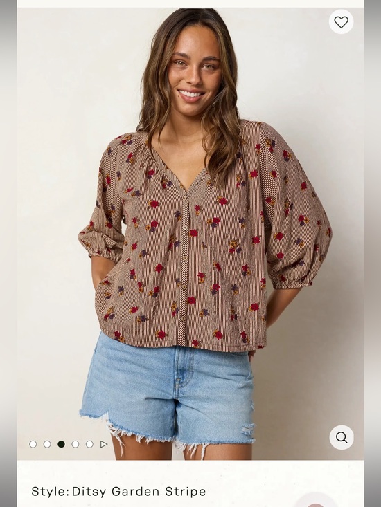 NATURAL LIFE Tops - NATURAL LIFE Abby Blouse in Ditsy Garden Stripe